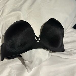 VS Miraculous padded strapless bra